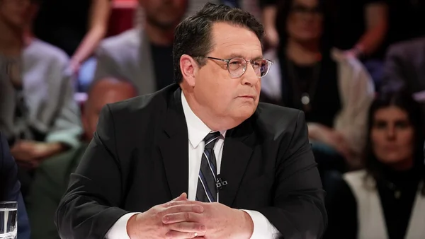 Bernard Drainville se lance dans la course à la direction de la CAQ | Tout le monde en parle